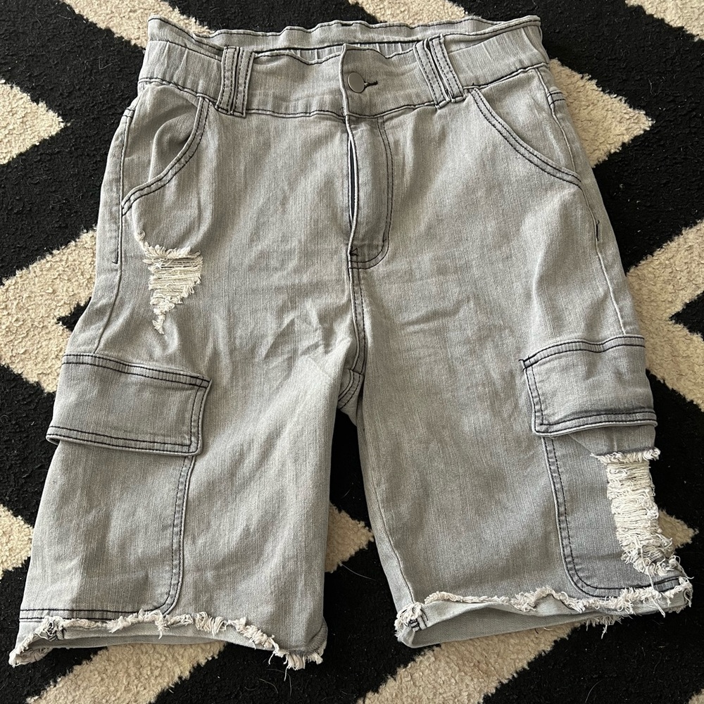 SHEIN gray shorts